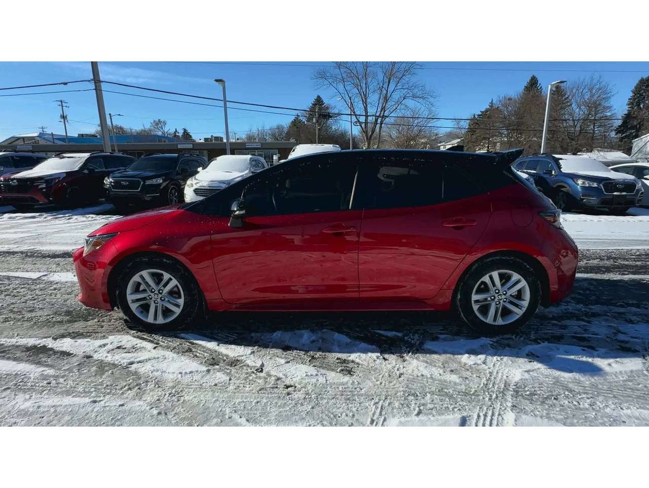 2022 Toyota Corolla Hatchback SE's photo