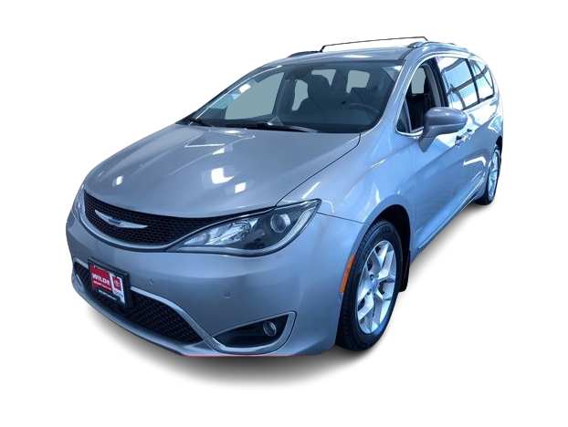 2018 Chrysler Pacifica  -
                  West Allis, WI