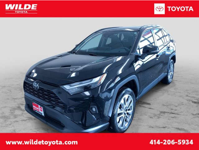 2022 Toyota RAV4 XLE Premium's photo