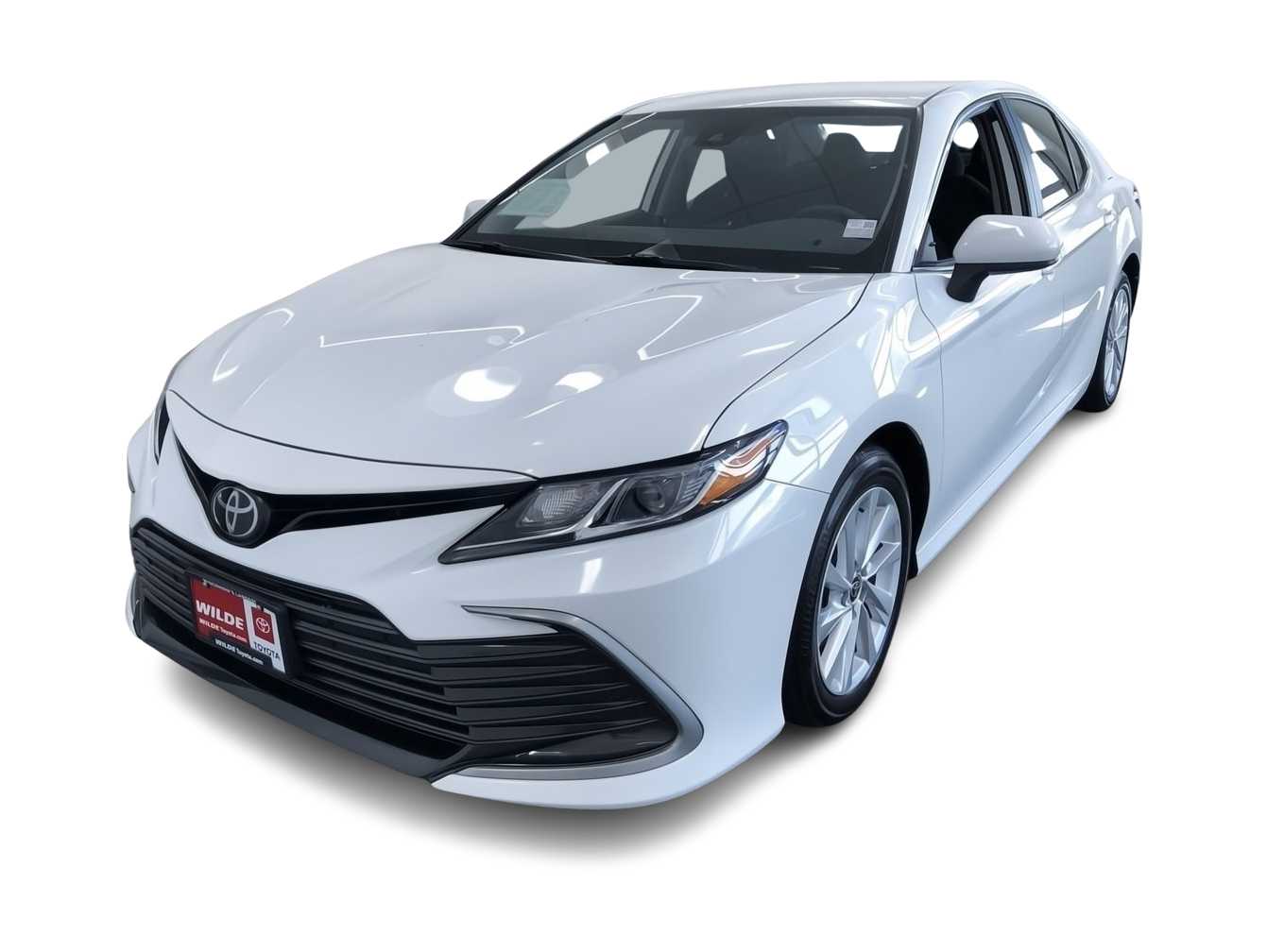 2024 Toyota Camry LE -
                West Allis, WI