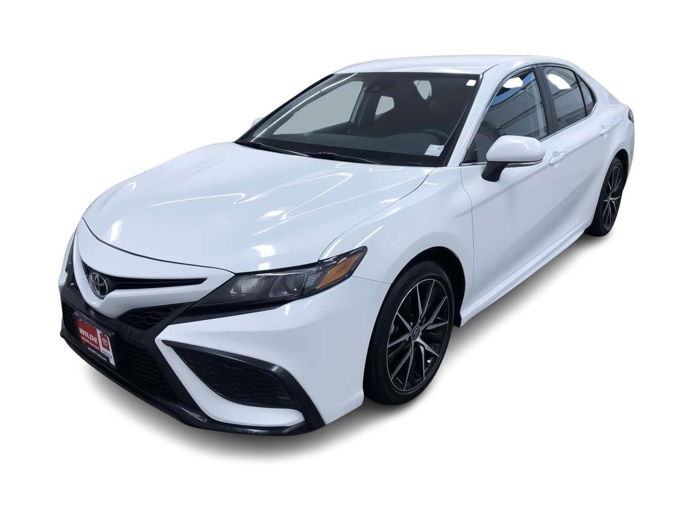 2024 Toyota Camry SE -
                West Allis, WI