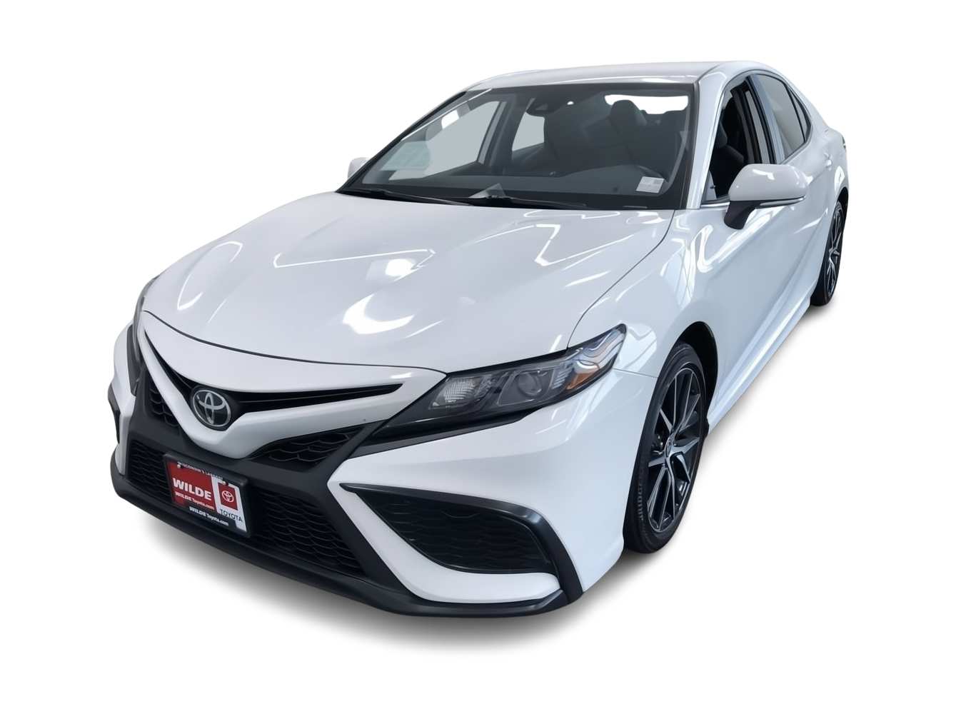 2024 Toyota Camry SE -
                West Allis, WI