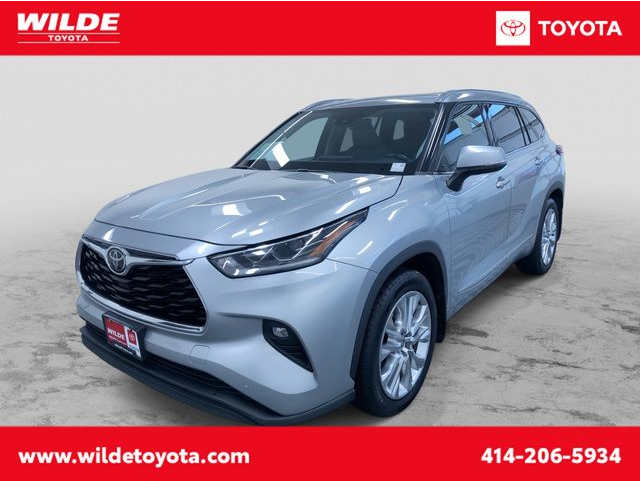 2021 Toyota Highlander Limited's photo
