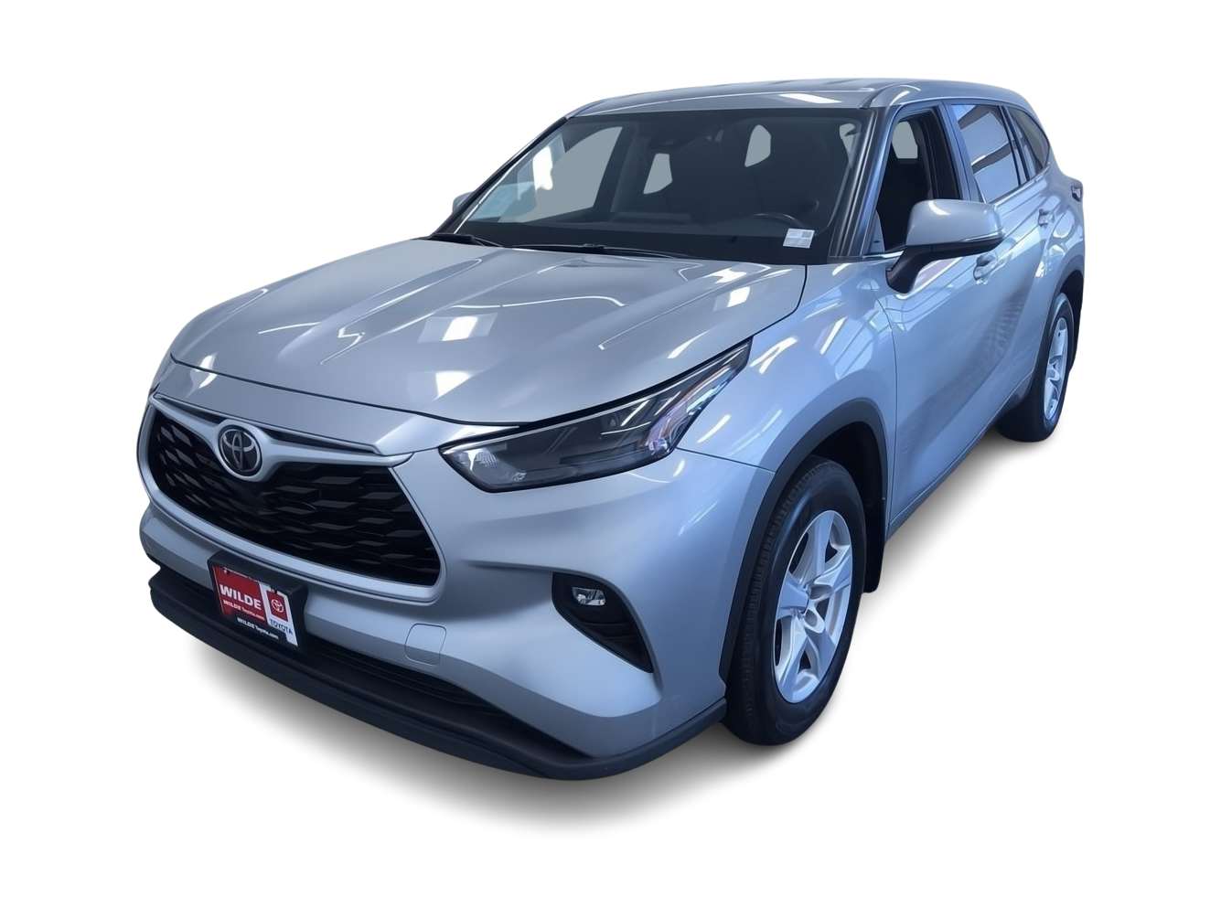 2024 Toyota Highlander LE -
                West Allis, WI