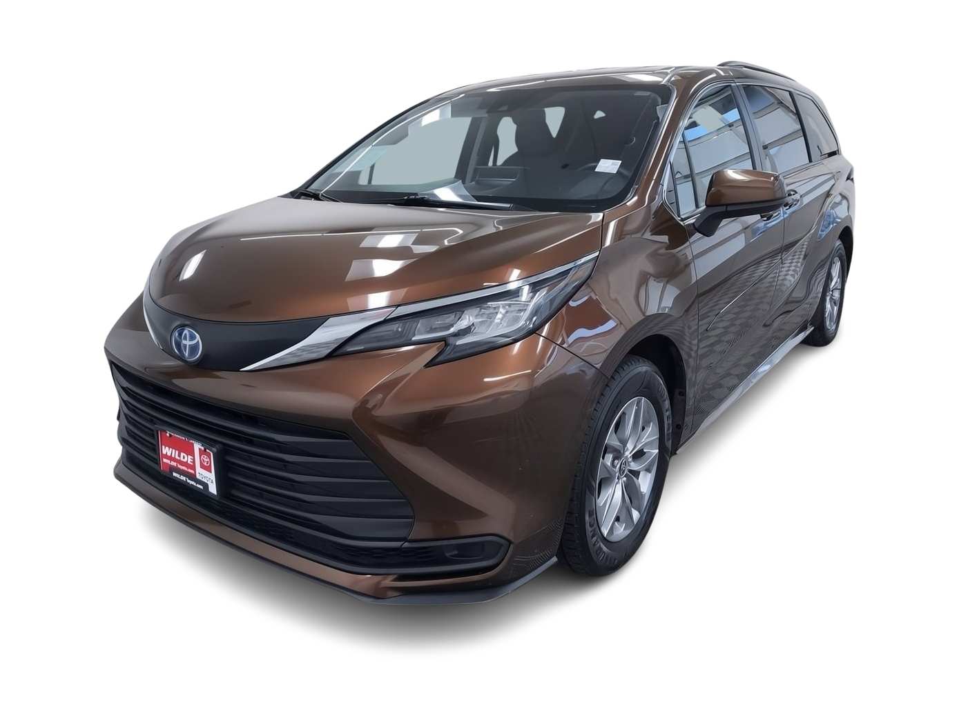 2022 Toyota Sienna LE -
                West Allis, WI