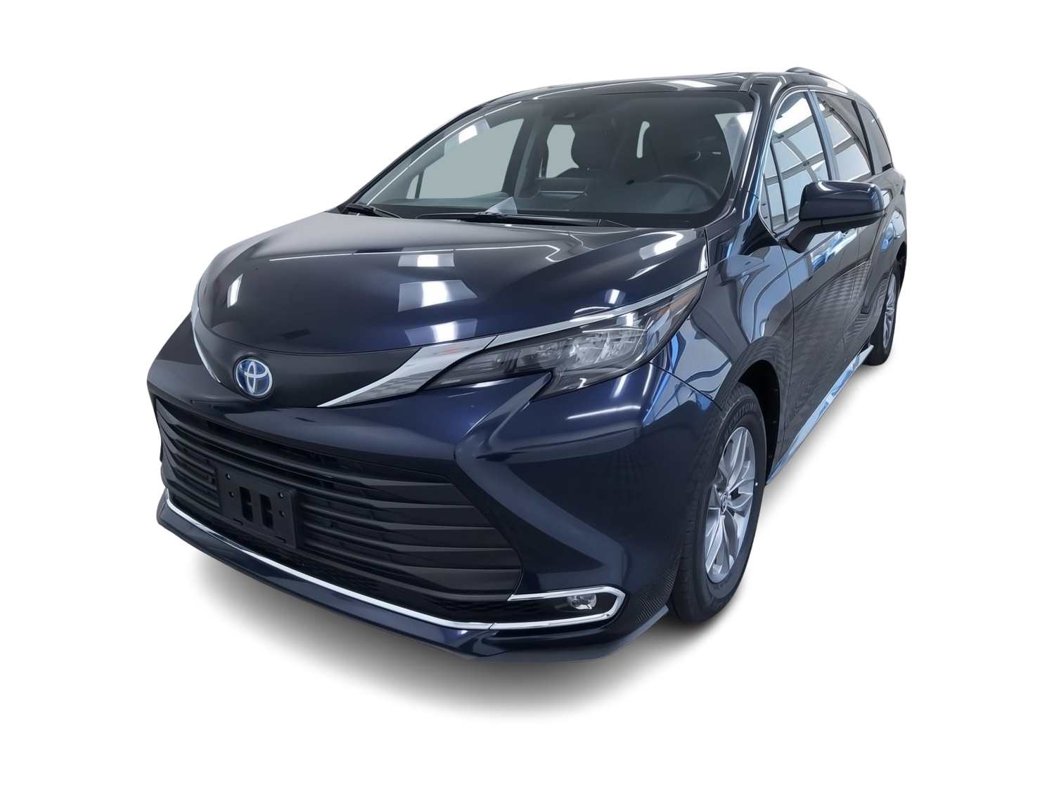 2024 Toyota Sienna XLE -
                West Allis, WI