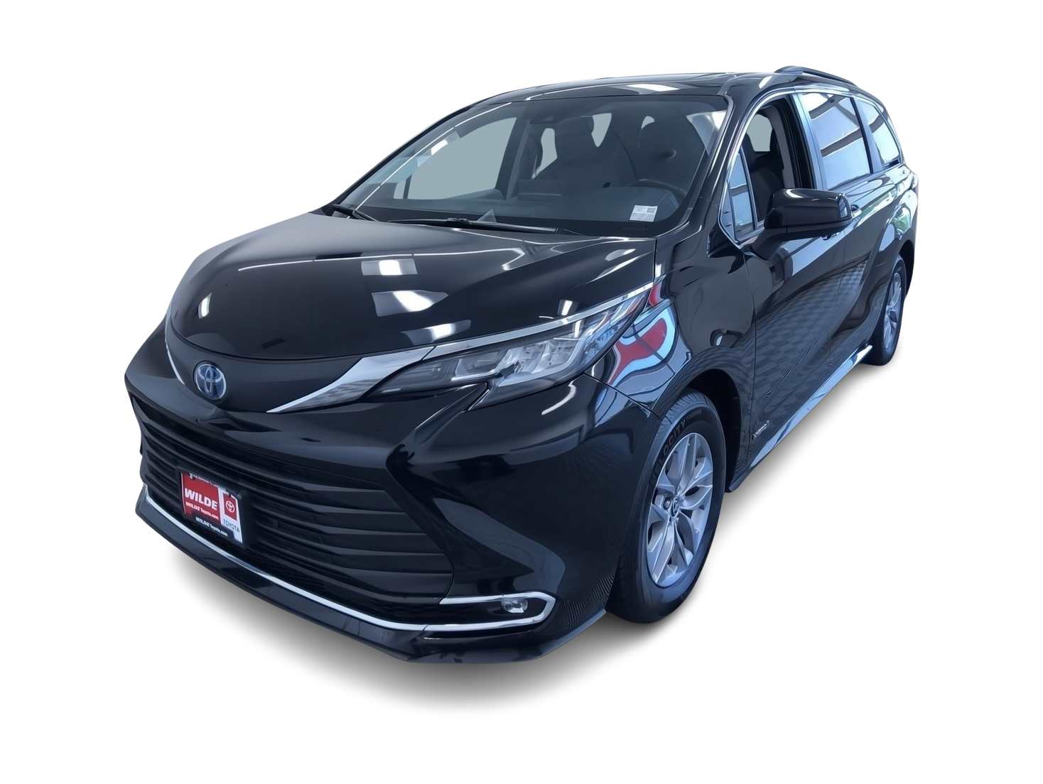 Thumbnail: 2021 Toyota Sienna - 1