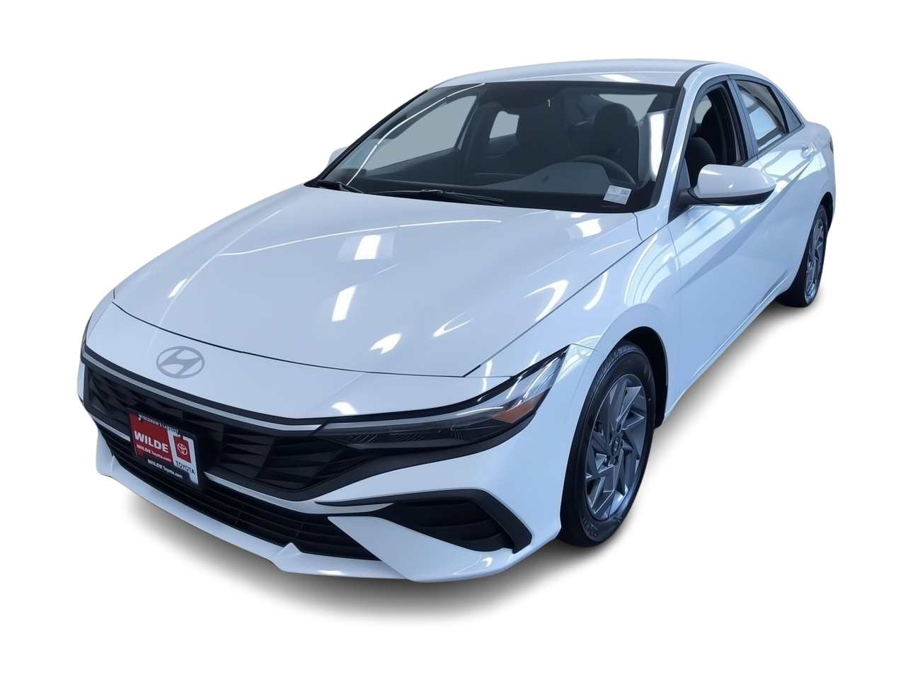 2024 Hyundai Elantra SEL Hero Image