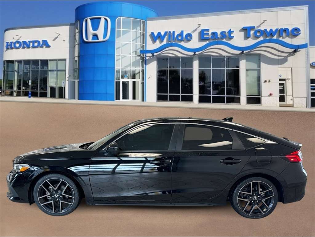 2024 Honda Civic Hatchback Sport Touring's photo