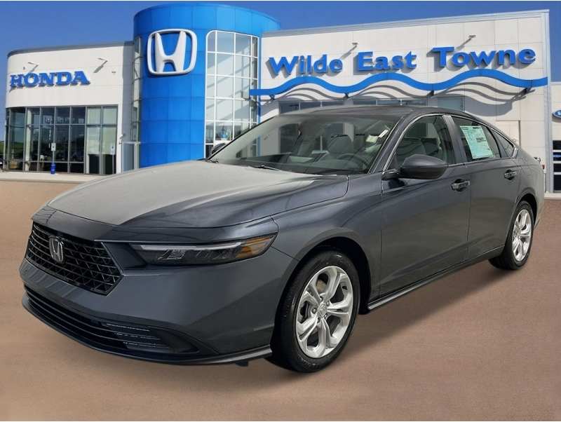 2025 Honda Accord LX's photo