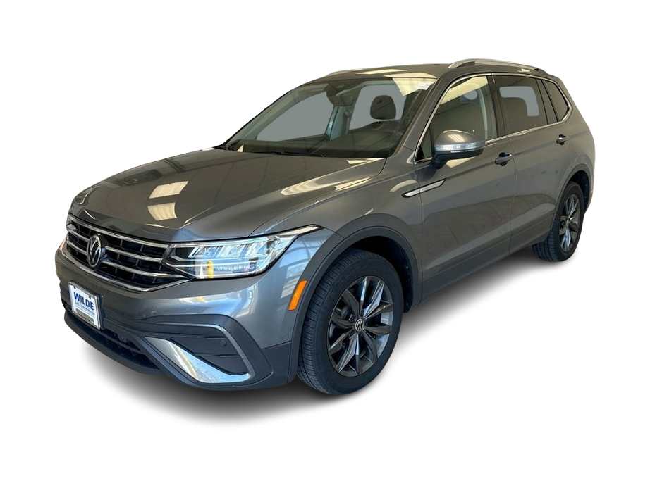 Thumbnail: 2022 Volkswagen Tiguan - 1