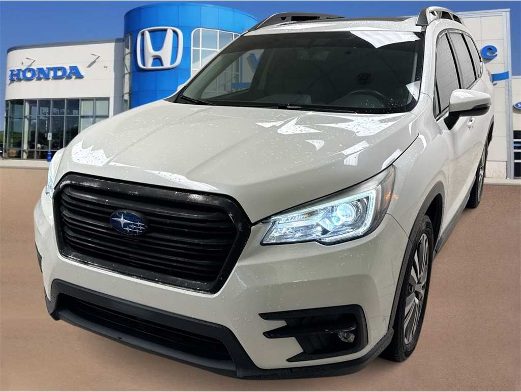 2021 Subaru Ascent Limited's photo
