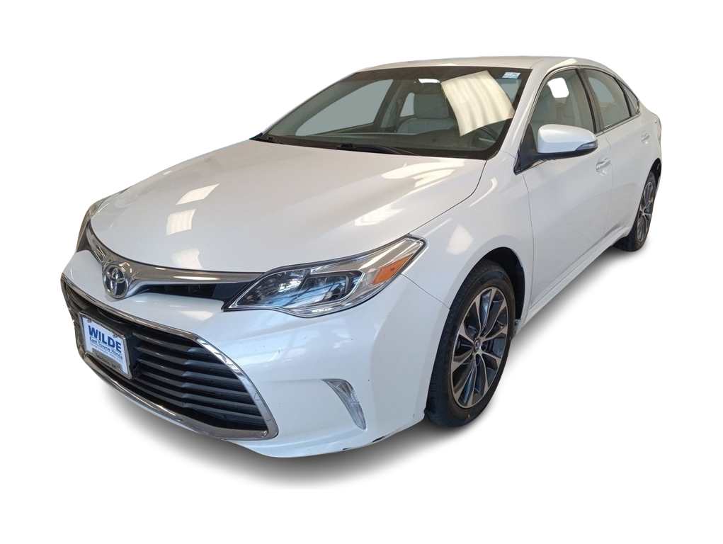 2016 Toyota Avalon XLE -
                Madison, WI