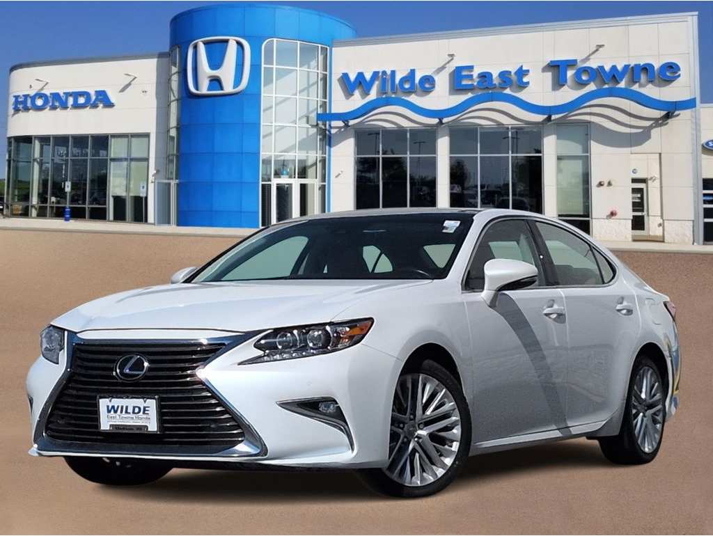 2016 Lexus ES