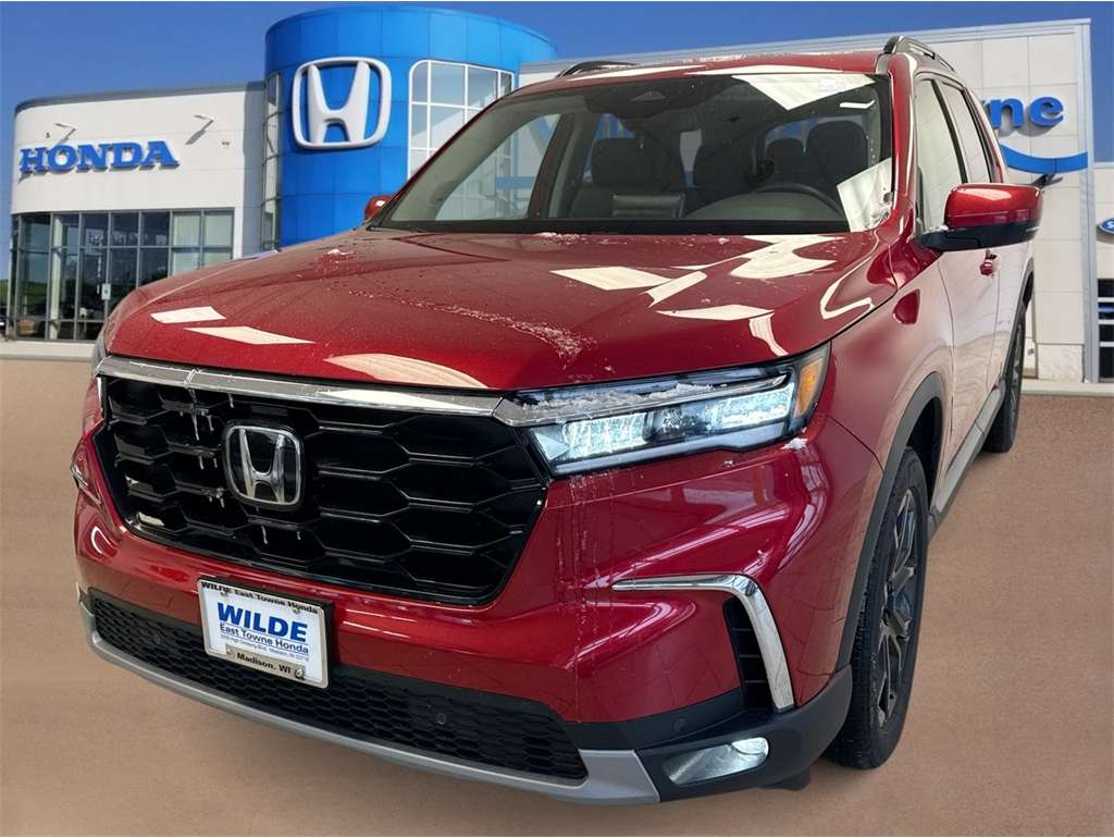 2025 Honda Pilot Touring's photo