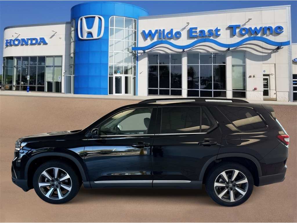 2023 Honda Pilot Elite's photo