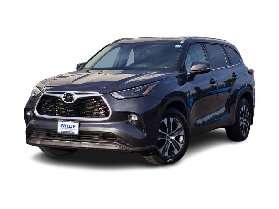 Thumbnail: 2022 Toyota Highlander - 1