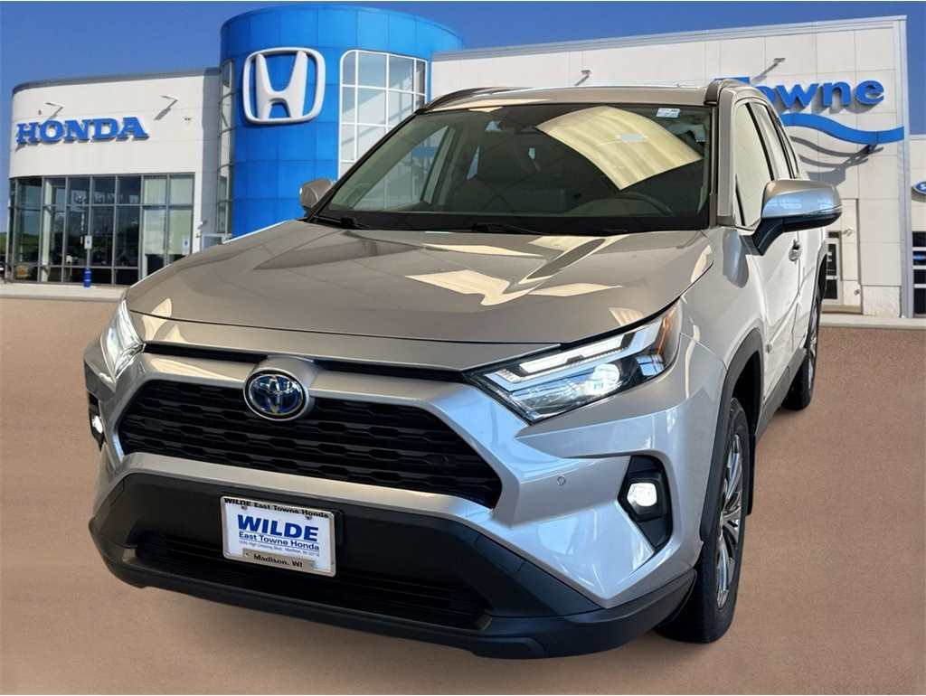 2023 Toyota RAV4 XLE Premium's photo