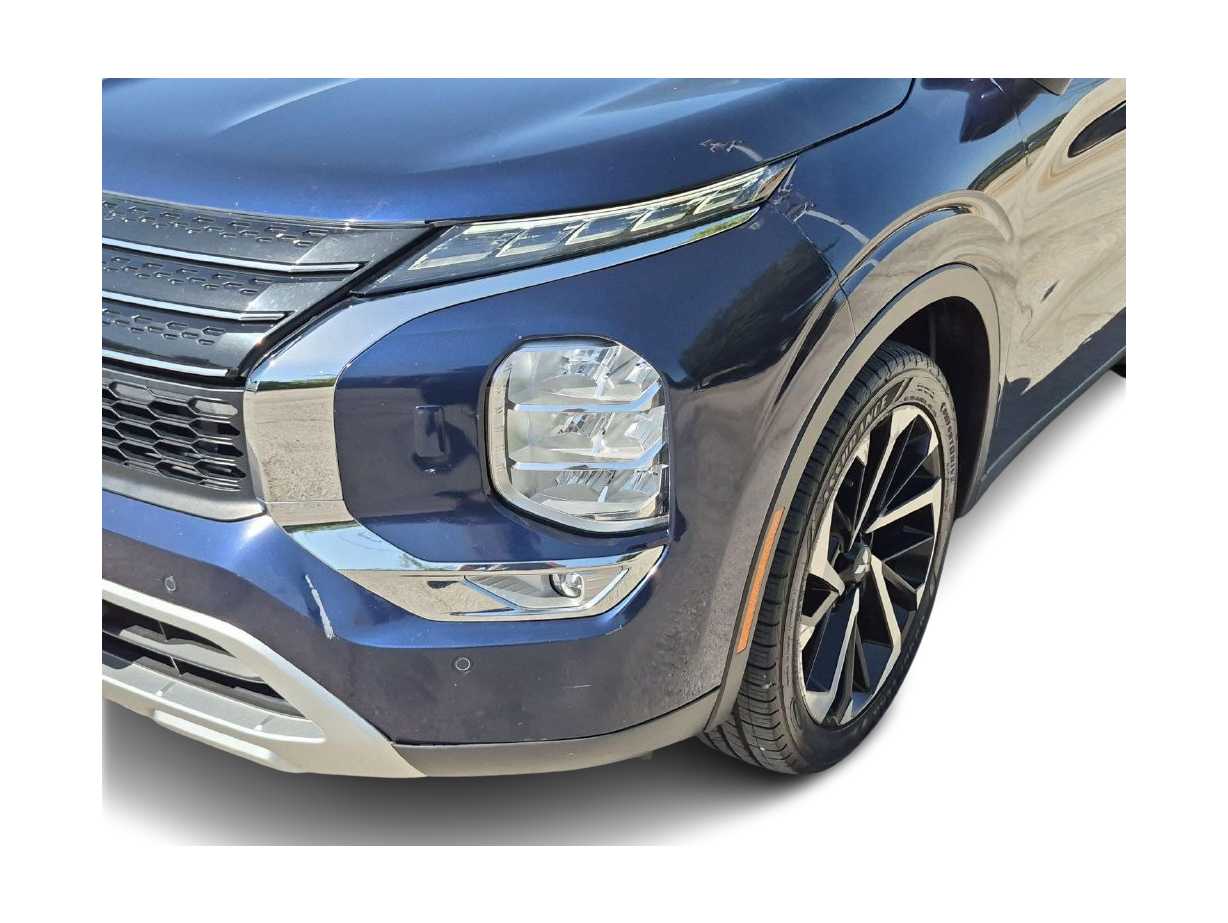 Thumbnail: 2024 Mitsubishi Outlander - 1