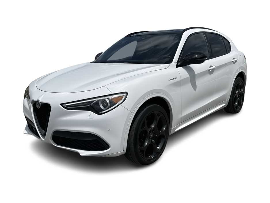 Thumbnail: 2022 Alfa Romeo Stelvio - 1