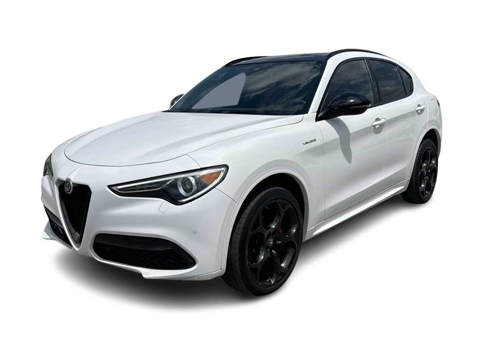 Thumbnail: 2022 Alfa Romeo Stelvio - 1