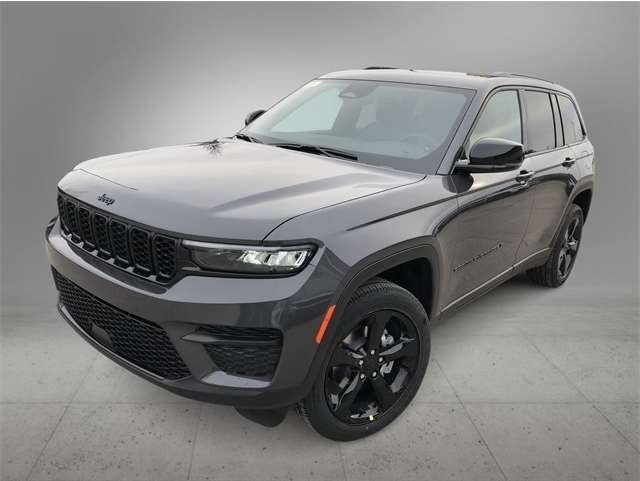 2025 Jeep Grand Cherokee Altitude's photo