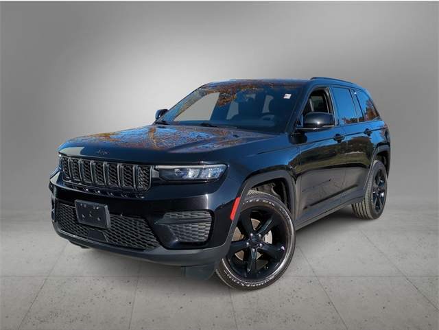 2023 Jeep Grand Cherokee Altitude's photo