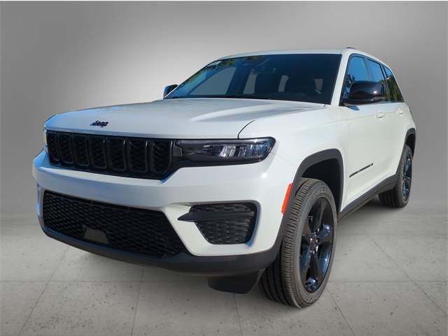 2025 Jeep Grand Cherokee Altitude's photo