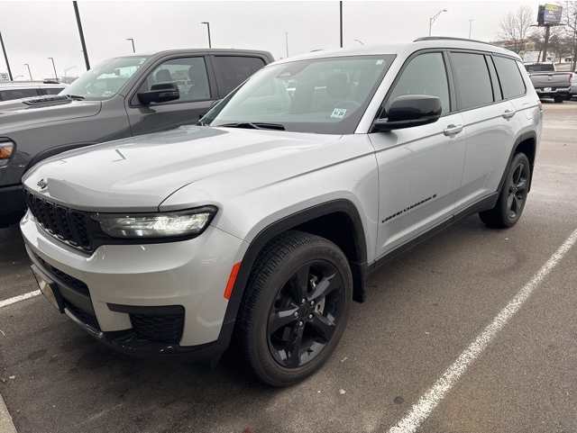 2023 Jeep Grand Cherokee L Altitude's photo