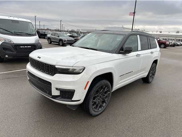 2025 Jeep Grand Cherokee L Summit's photo
