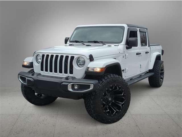 2021 Jeep Gladiator Sport S's photo