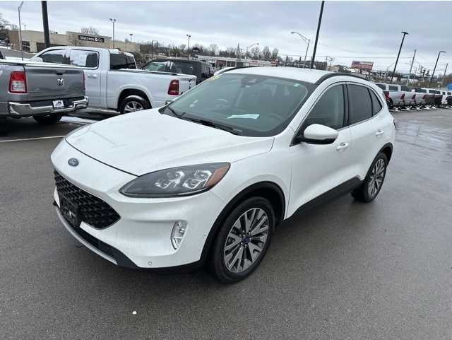 2020 Ford Escape Titanium's photo