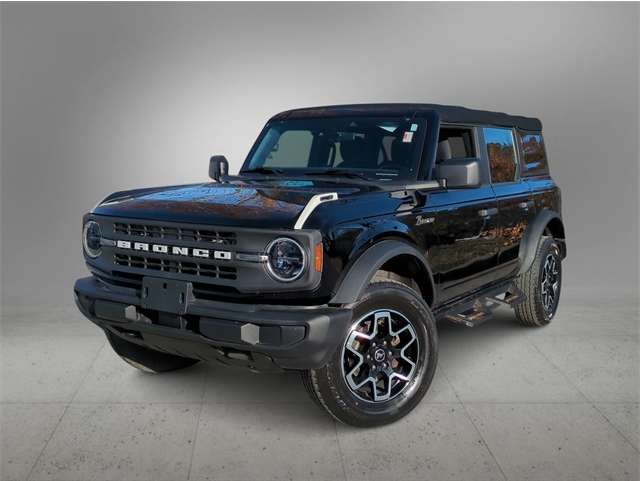 2022 Ford Bronco 4-Door Base's photo