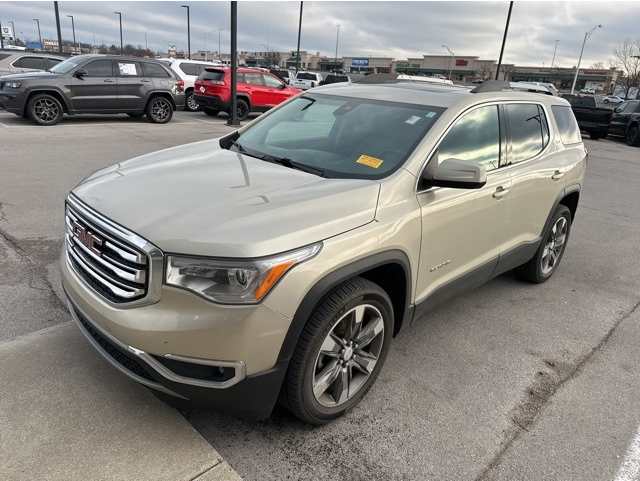 2017 GMC Acadia SLT-2's photo