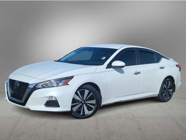 2022 Nissan Altima SV