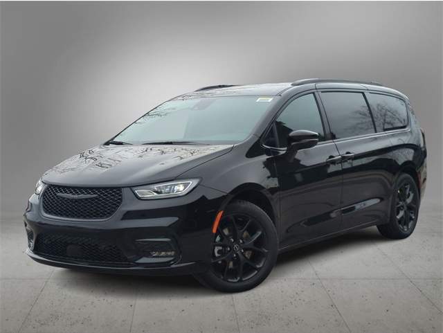 2026 Chrysler Pacifica Select's photo