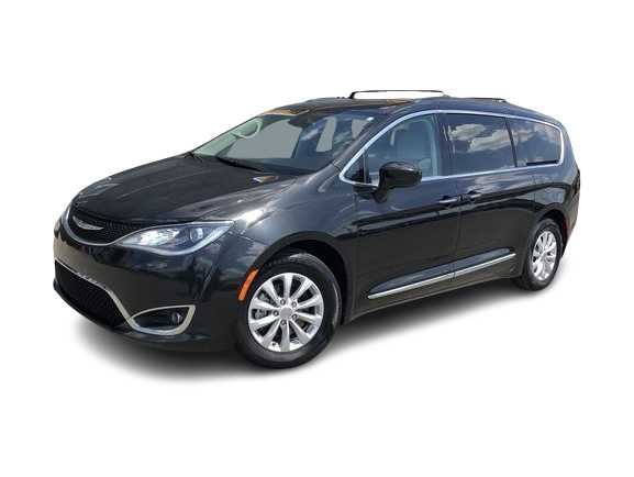 2017 Chrysler Pacifica Touring L -
                  Lexington, KY