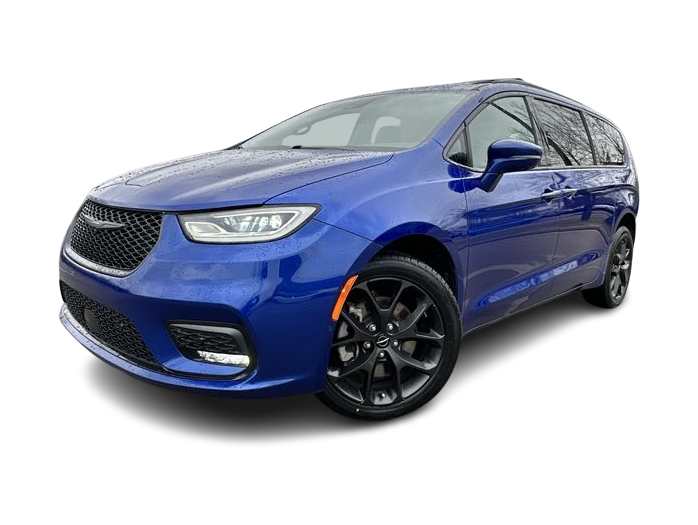 Thumbnail: 2021 Chrysler Pacifica - 1