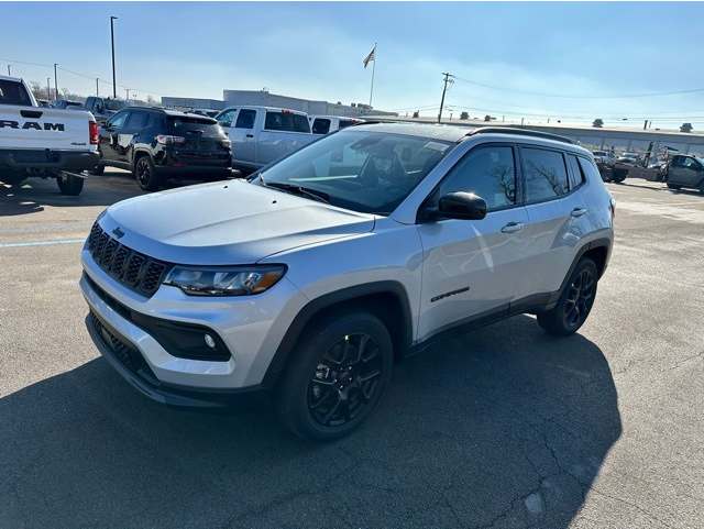 2026 Jeep Compass Altitude's photo