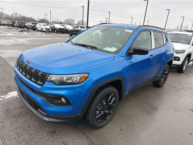 2026 Jeep Compass Altitude's photo