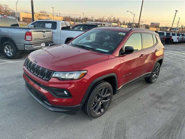 2026 Jeep Compass Altitude's photo