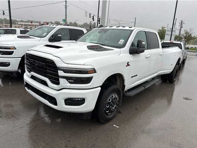 2026 RAM Ram 3500 Pickup Laramie's photo