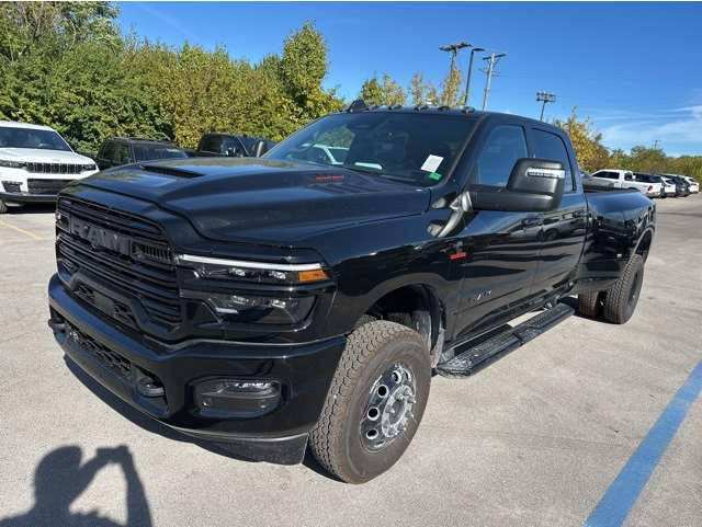 2026 RAM Ram 3500 Pickup Laramie's photo