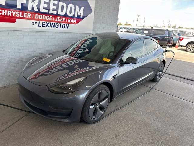 2023 Tesla Model 3 Base