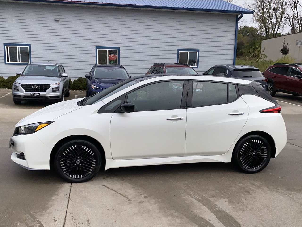 2024 Nissan LEAF SV PLUS