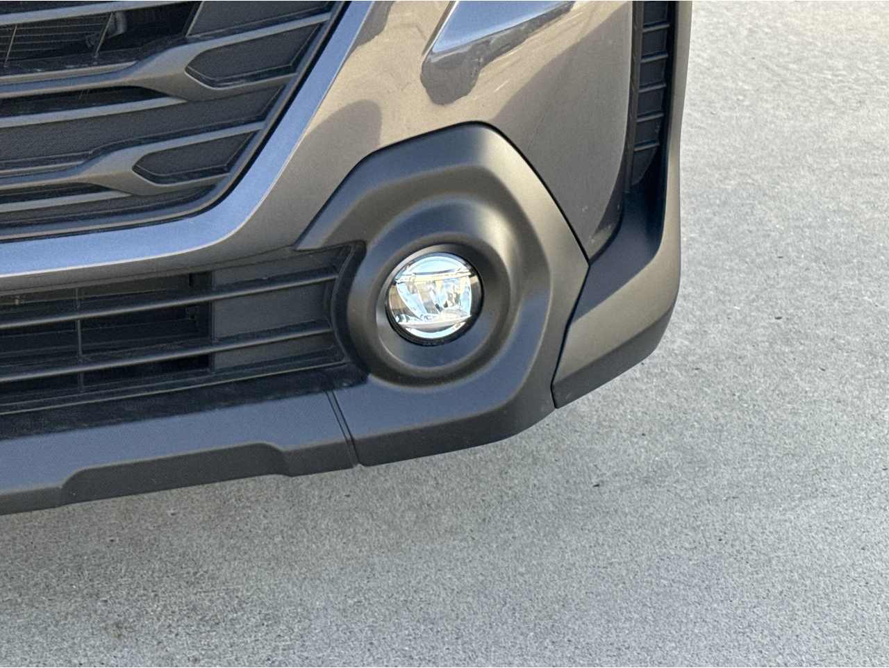 2025 Subaru Outback Premium's photo