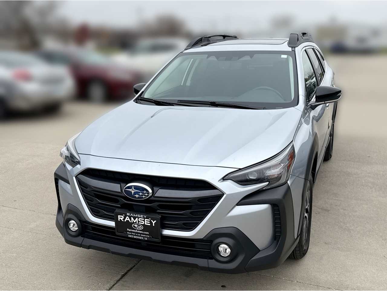 2025 Subaru Outback Premium's photo