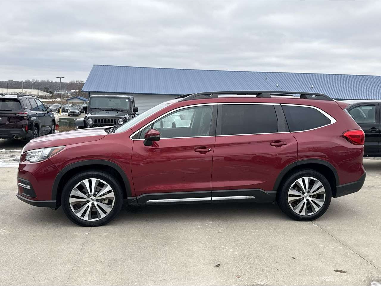 2022 Subaru Ascent Limited's photo