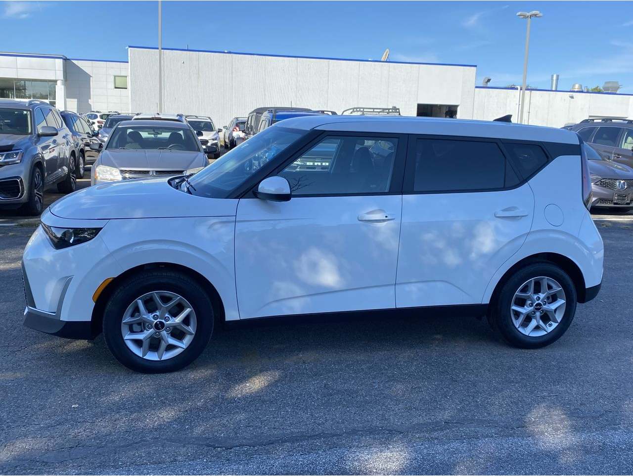 2025 Kia Soul S's photo