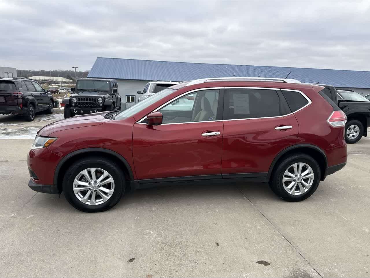 2016 Nissan Rogue SV
